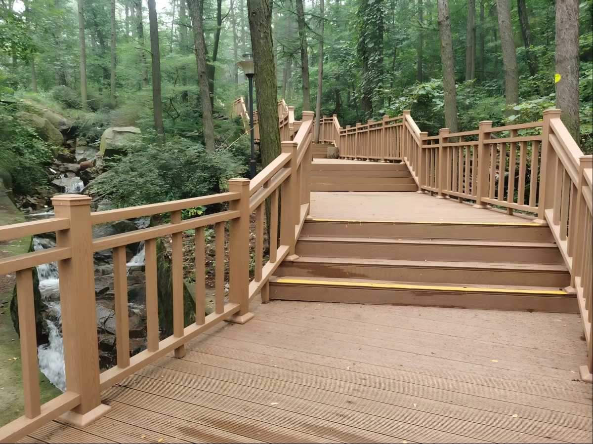 خط بثق ملف تعريف WPC بخطوة واحدة