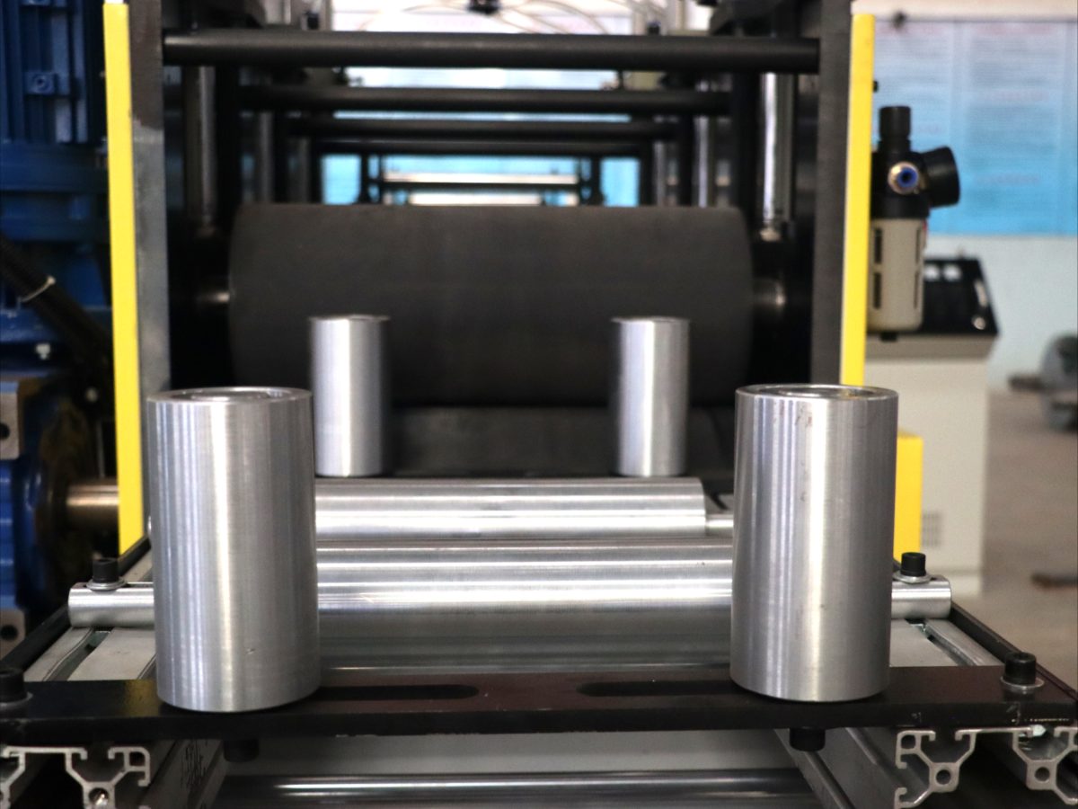 خط إنتاج مقاطع PVC-الألومنيوم بالبثق المشترك